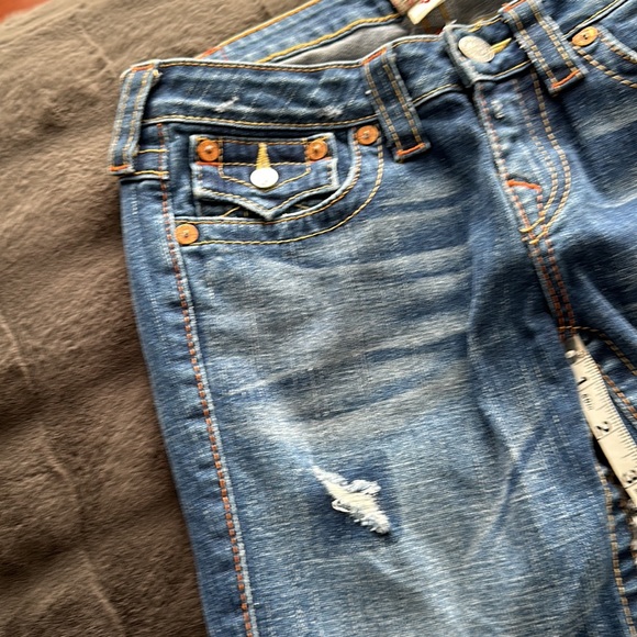 True Religion - Picture 3 of 8